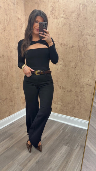 Shelly Twist Neck Top- Black