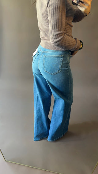 Stella Medium Wash Jeans
